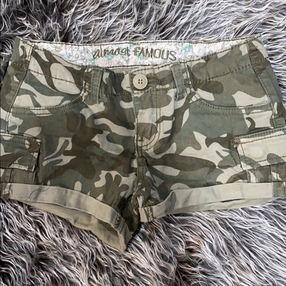Camo shorties